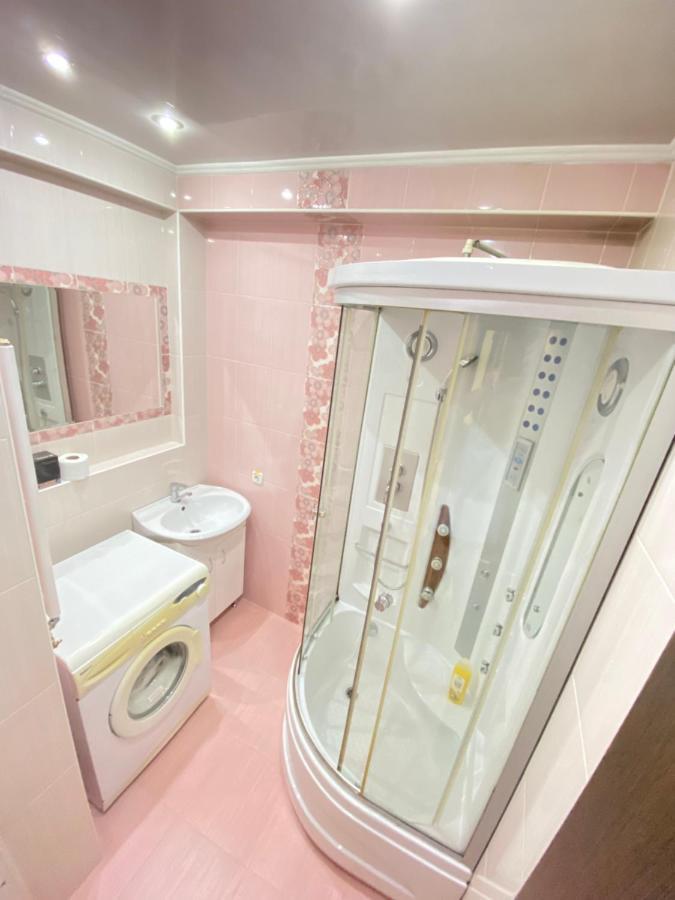 Ultra Central Double Room Appartment In キシナウ エクステリア 写真